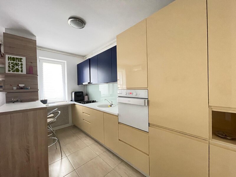 Grozavesti, inchiriere apartament 2 camere, bloc nou, etaj 3, mobilat.