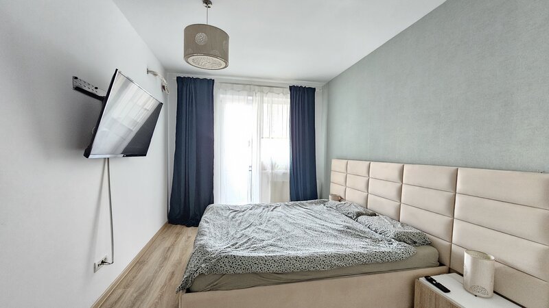 Grozavesti, inchiriere apartament 2 camere, bloc nou, etaj 3, mobilat.